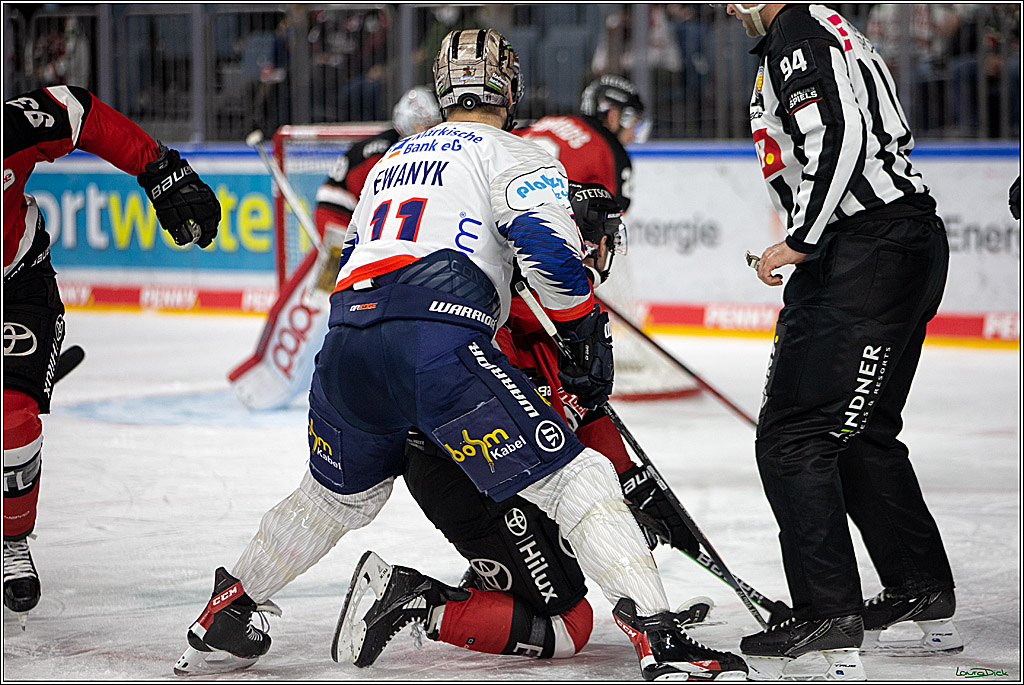 PENNY DEL;  Koelner Haie - Iserlohn Roosters; Koeln, 01.03.2022
